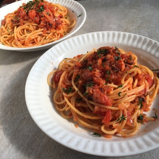 黒にんにくdeトマトソースパスタ♪